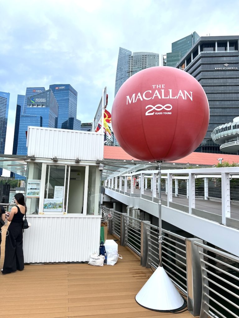 Custom Printed Lighted balloon stand rental