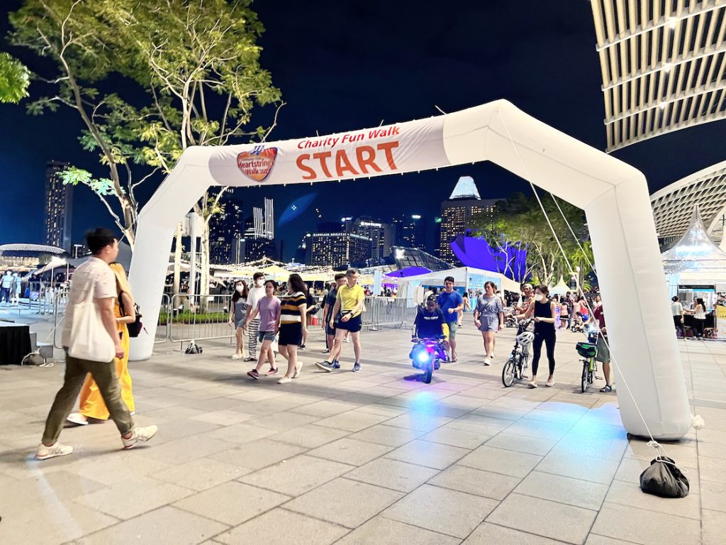 Inflatable Arch with banner for rent