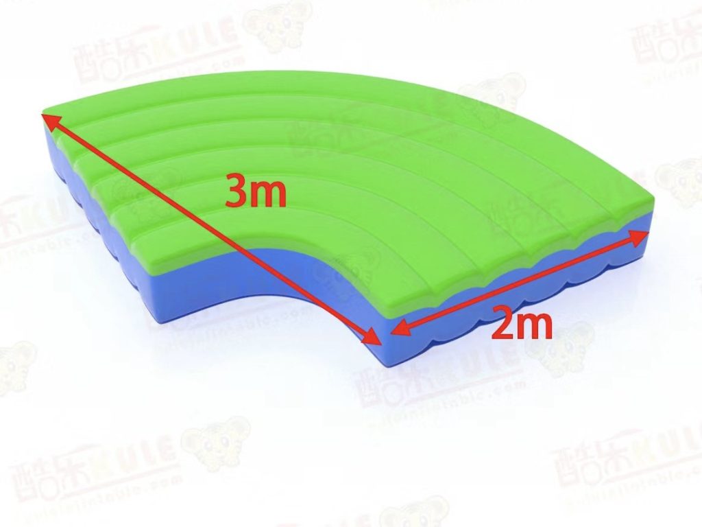 Small Curve Water Inflatable Obstacle Course