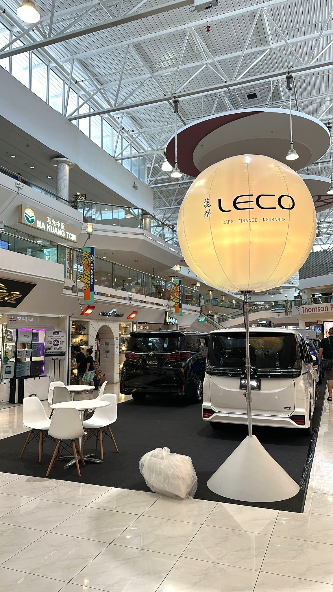 lighted-advertising-balloon-stand-car-showroom-mall-event-singapore