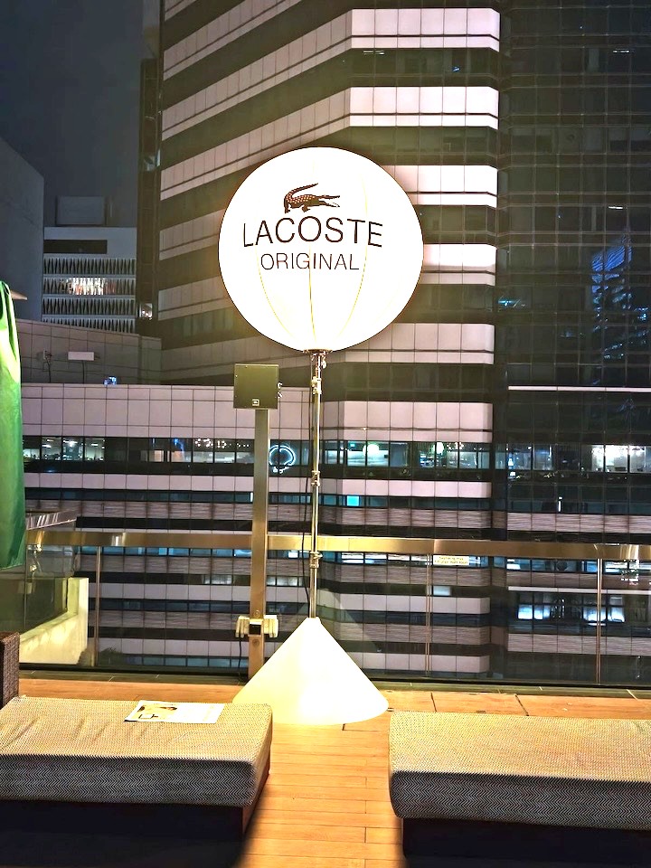 lighted-balloon-stand-branded-corporate-event-rooftop-singapore