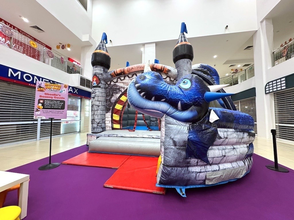 Dragon themed bouncy castle Singapore shopping mall Halloween event rental